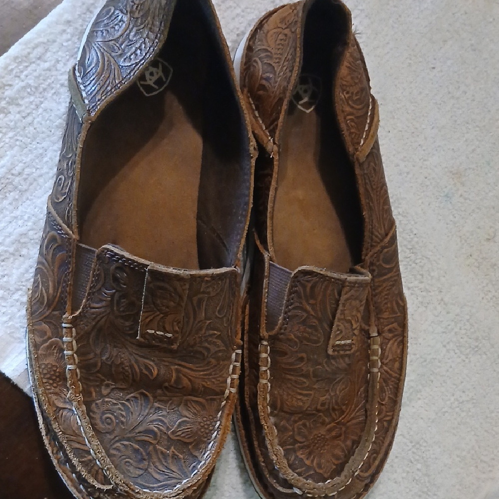 Ariat Brown Leather Slippers Comfortable Casual Footwear
